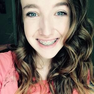 Meet your Posher, Elise