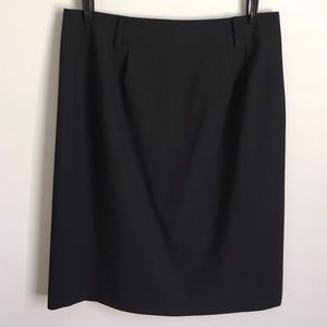 Banana Republic Pleat Front Pencil Skirt in Black
