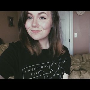 Meet your Posher, Kaitlyn