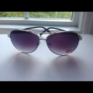 Oversized sunglasses with flowers and polka dots