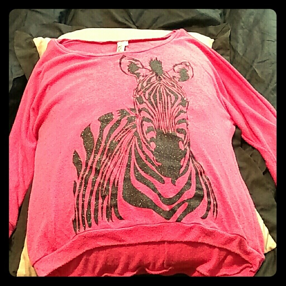 3/4 length sleeves thin sweater. Junior large