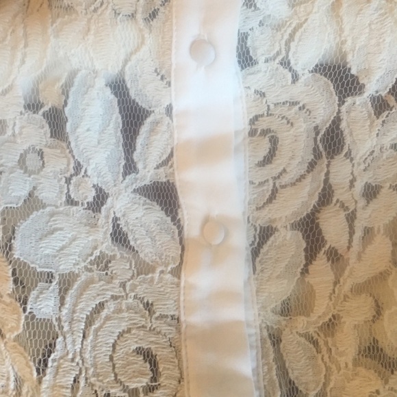 Ivory lace jacket - Picture 3 of 3
