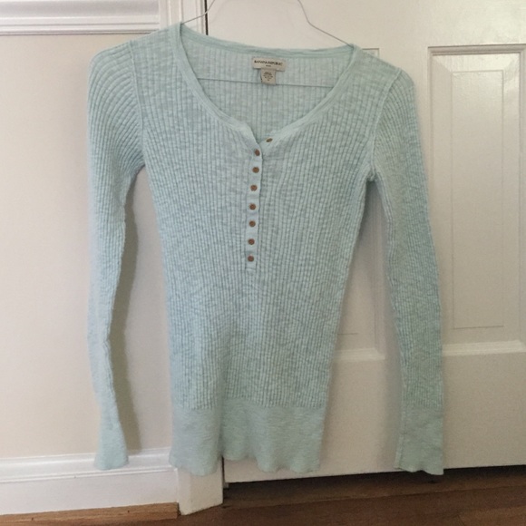 Banana Republic Knit Women's Henley, Size Medium