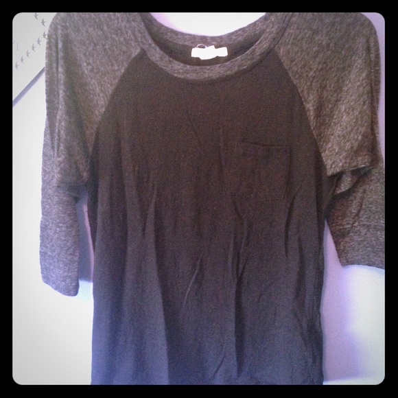Baseball tee
