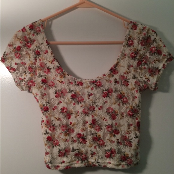 Forever 21 White Floral Crop Top - Picture 1 of 4