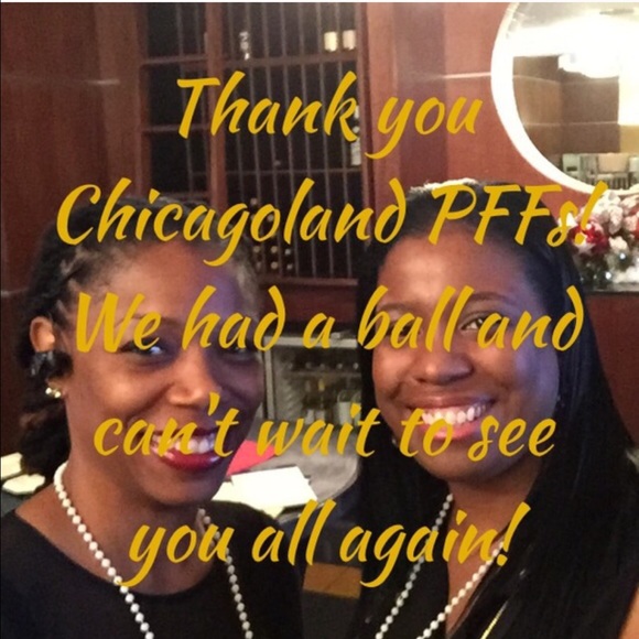 Meet your posher Jewel! Part of Sister to Sister😘 - Picture 3 of 4