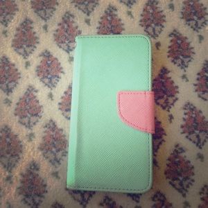 iPod touch 5th Generation turquoise and pink case