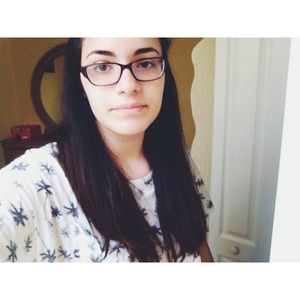 Meet your Posher, Eva