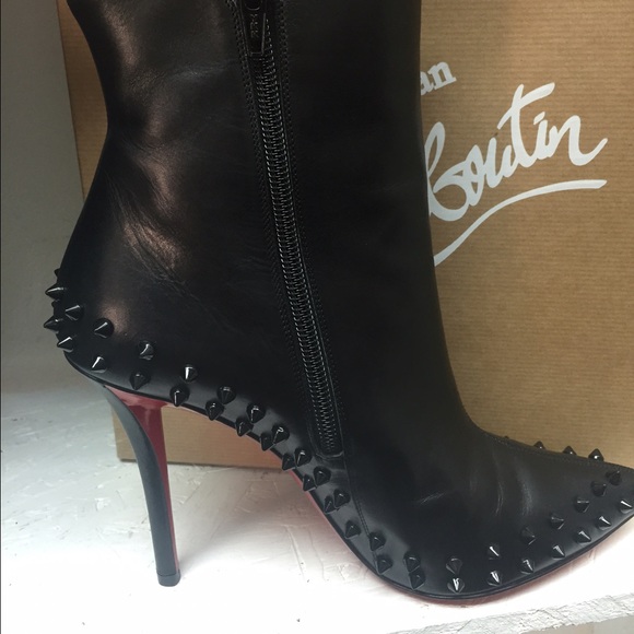 ✨ Christian Louboutins ✨ - Picture 4 of 4