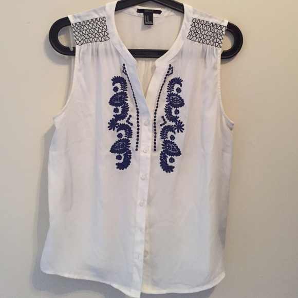 Blue detail shirt