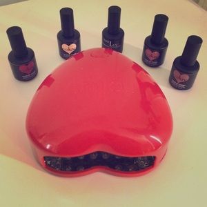 Gel manicure at home! LED light & 5 nail polishes!