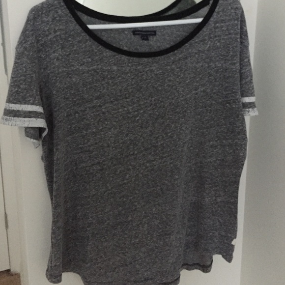 Grey American eagle shirt