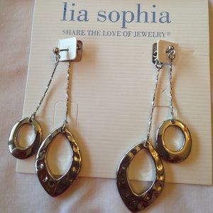 Lia Sophia Relay earrings