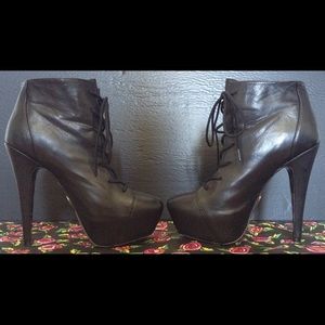 Betsey Johnson Tipps Black Leather High Heel Boot