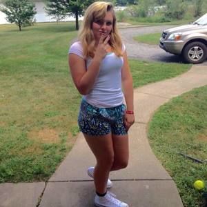 Meet your Posher, Maya