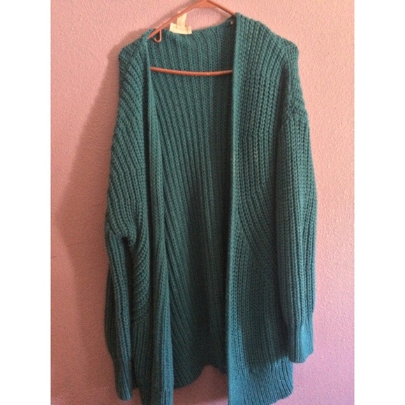 Turquoise knitted sweater/cardigan
