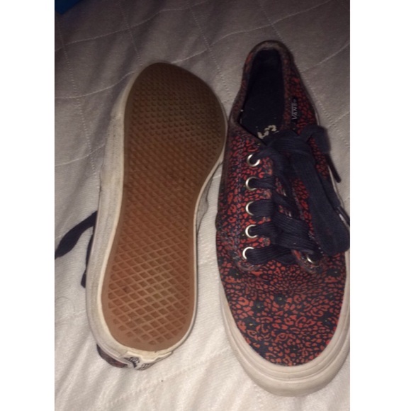 Vans 😋 - Picture 2 of 3