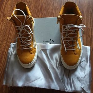 Mustard Giuseppe sneakers