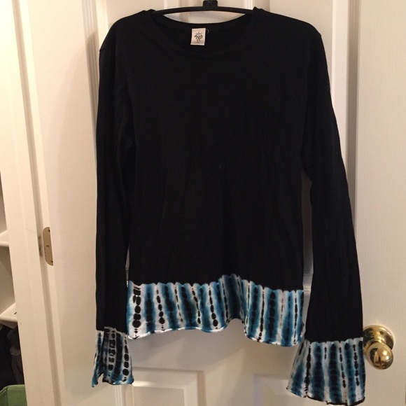 Large black prAna long sleeve top with tie dye