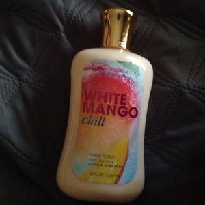 White mango chill body lotion