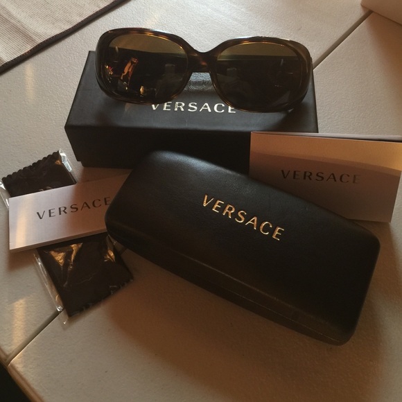 Sold - Picture 2 of 4