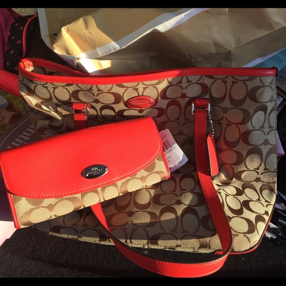 SOLD ❌Red coach set - Picture 1 of 3