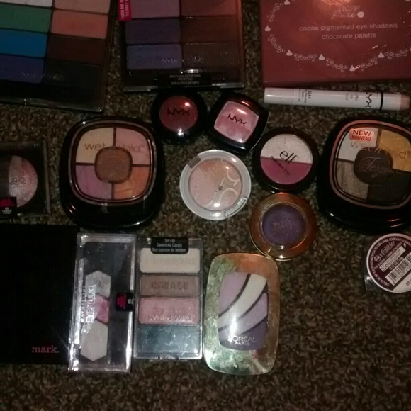 Eyeshadow bundle