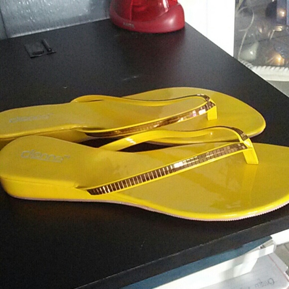 Mango Yellow & gold flats - Picture 2 of 3