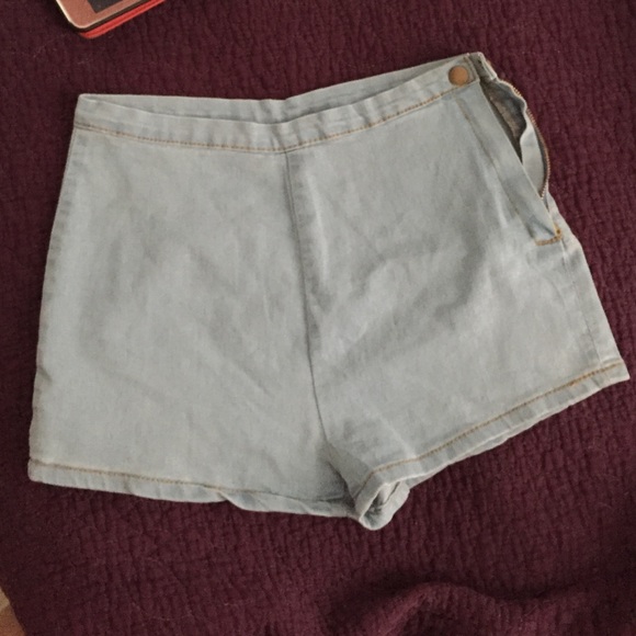 Light wash high waisted shorts