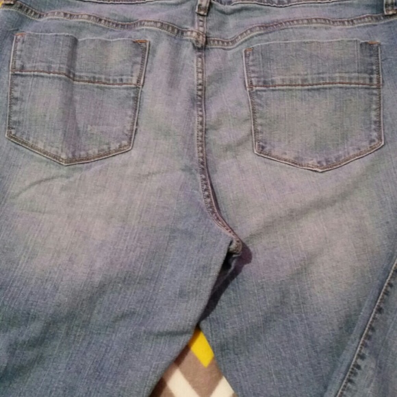 Old Navy size 18 Jeans - Picture 3 of 3