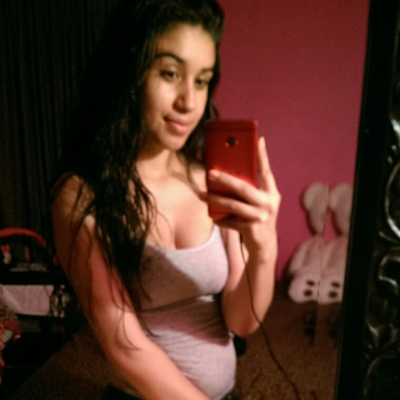 Meet your Posher, Ayoo