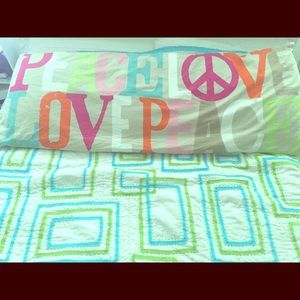 Peace and love body pillow 💖💖