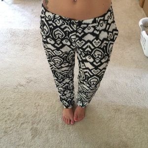 Black and white pant