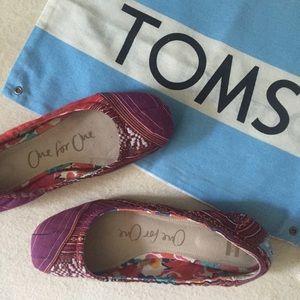 Toms shoes
