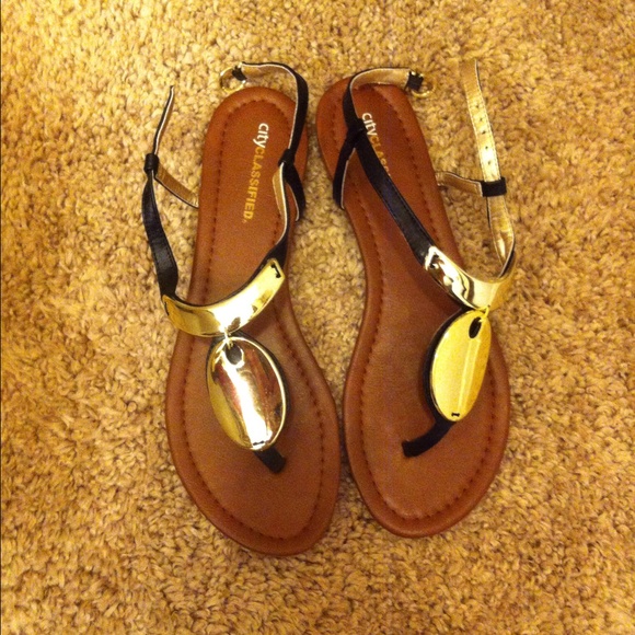 BRAND NEW Sandles!!!