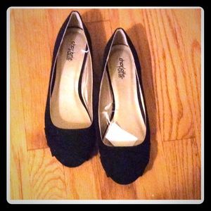 2 pairs of Charlotte Russe flats