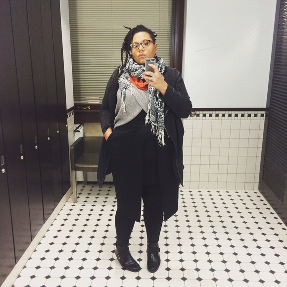 Meet your Posher, Rae - Picture 5 of 8