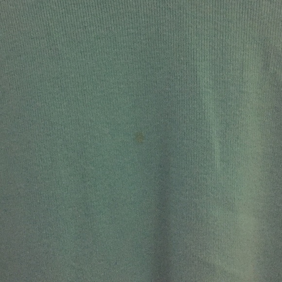 V Line Polo - Picture 3 of 4