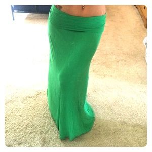 Green maxi skirt