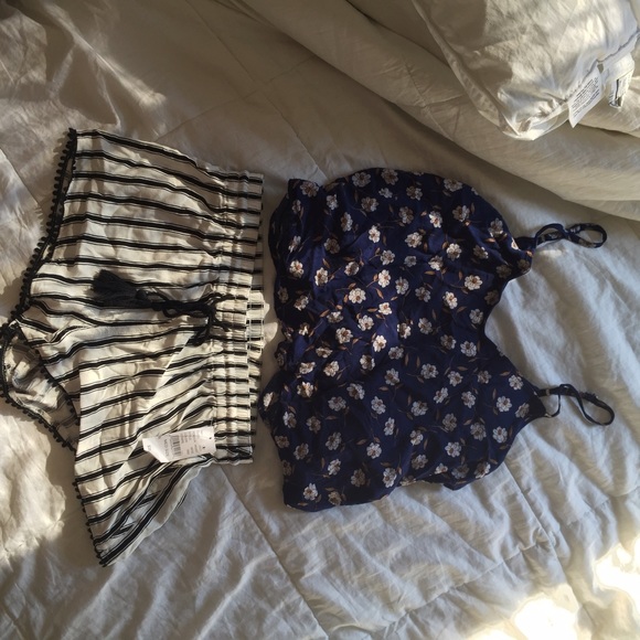 Blue Floral M crop top