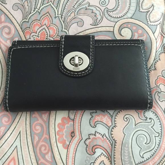 Black leather Coach wallet.