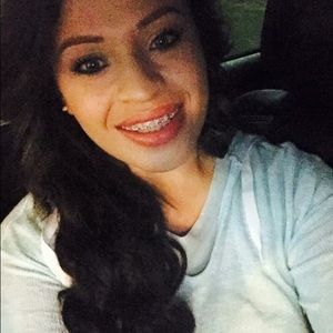 Meet your Posher, Lizbeth