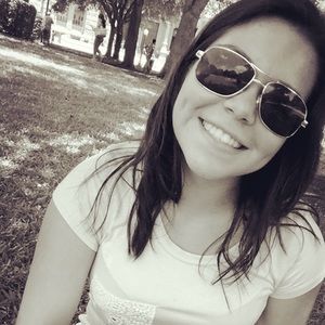 Meet your Posher, Adriana