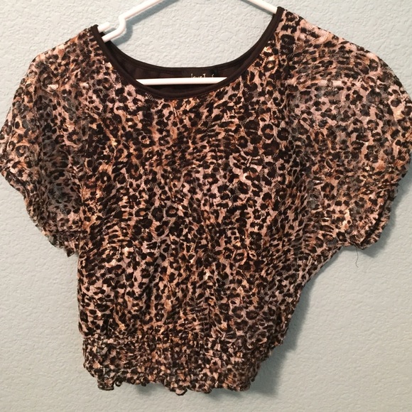 CHEETAH PRINT TOP - Picture 1 of 1