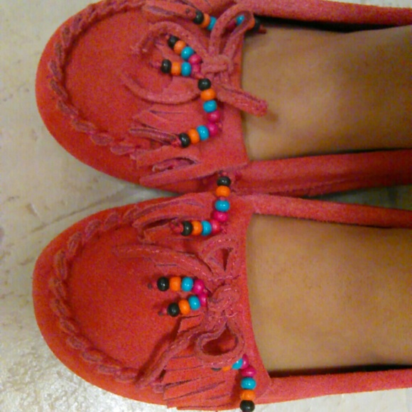 Minnetonka Shoes - Coral Minnetonka Moccasins