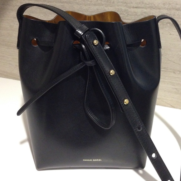 Mansur Gavriel Handbags - Mansur Gavriel mini bucket in black/oro