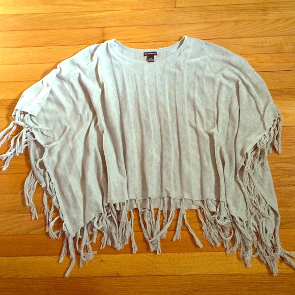 Poncho sweater