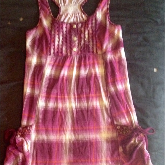Decree pink top