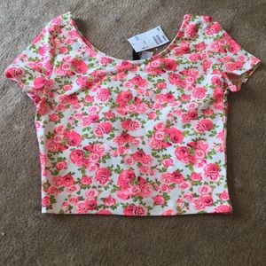 Floral crop top🌺