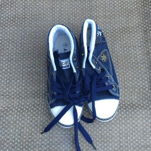 A MUST HAVE !!!!Denim high top sneakers.